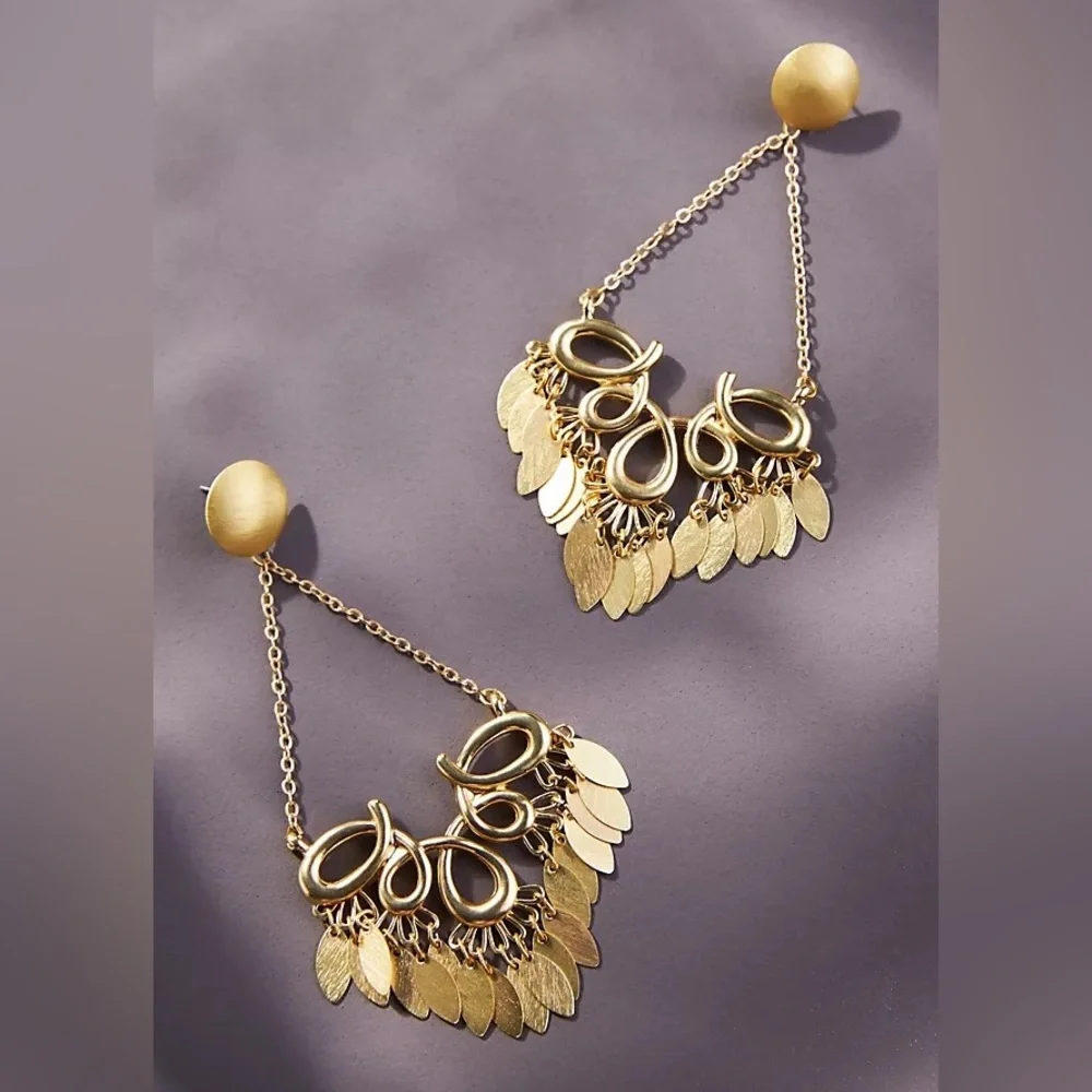 πΊπHPππΊ NWT Anthropologie Gold Scroll Chandeliers - Picture 16 of 16